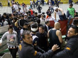 Hay tres detenidos por los desmanes en el Estadio Jalisco, luego de la eliminación del Atlas de la Liguilla. MEXSPORT / S. Molina