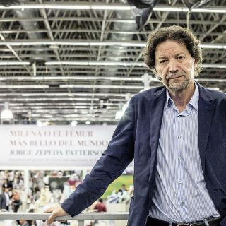 La novela, una aproximación distinta a la realidad: Zepeda Patterson