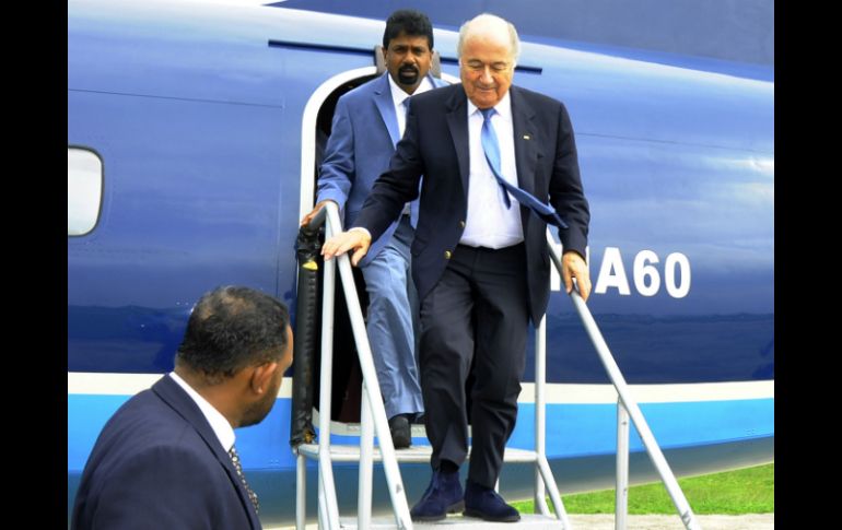 Blatter se negó a comentar sobre la investigación de corrupción que les persigue. AFP / STR