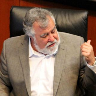 Iniciativas de Peña son turnadas a comisiones en el Senado