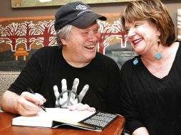 El músico publica sus memorias, 'Every Night's a Saturday Night', en 2012, con un prefacio de Keith Richards. AP / ARCHIVO