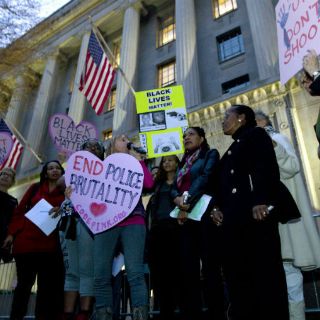 Investigan al padrastro de Michael Brown