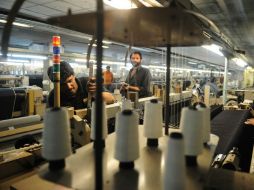 Los importadores de telas tendrán que enviar con cinco días de anticipación un aviso donde den detalle de sus productos. AFP / ARCHIVO