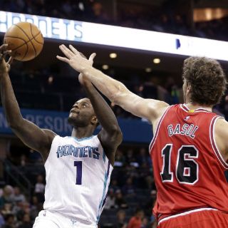 Pau Gasol regresa a Bulls al camino del triunfo