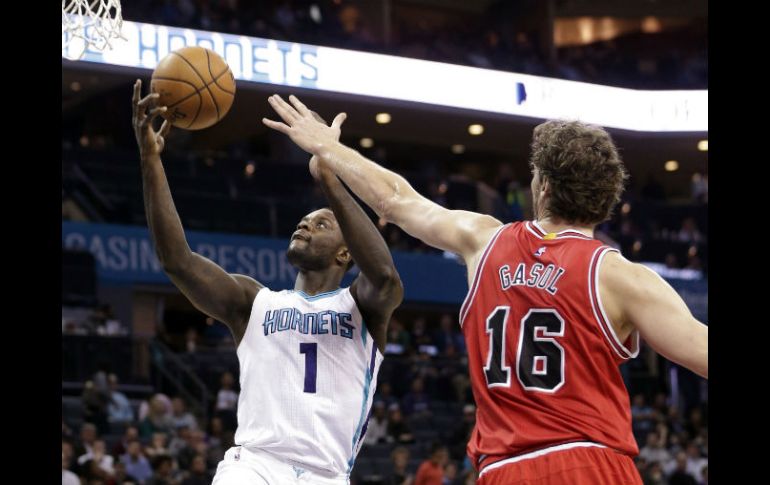 Pau Gasol tmabién estuvo fino en la retaguardia, pues ganó 14 rebotes defensivos. AP / C. Burton