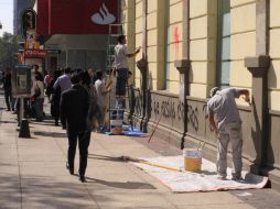 La marcha del pasado 1 de Diciembre dejó daños en inmuebles del Paseo de la Reforma. SUN / ARCHIVO