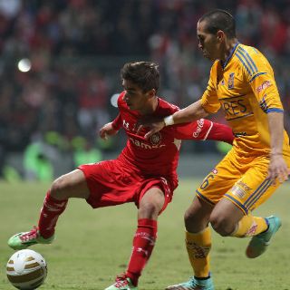 Toluca y Tigres igualan en la ida