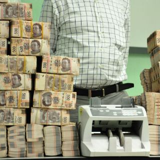 Dan auto de formal prisión a ocho por falsificación