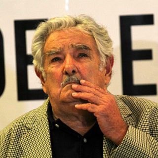 Mujica señala que existe deuda pendiente con pobres y mestizos en AL