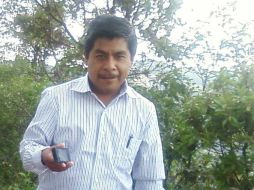 El diputado perredista Daniel Esteban González fue escoltado hasta el ayuntamiento. FACEBOOK / Daniel Esteban González