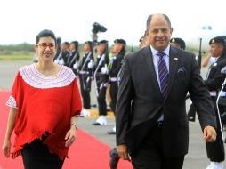 El presidente de Costa Rica, Luis Guillermo Solís, llega hoy a Veracruz para participar el 8 y 9 de diciembre en la reunión. EFE / M. Guzman