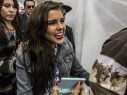 Yuya complació con su presencia y su firma a los asistentes de la FIL. EL INFORMADOR / A. Hernández