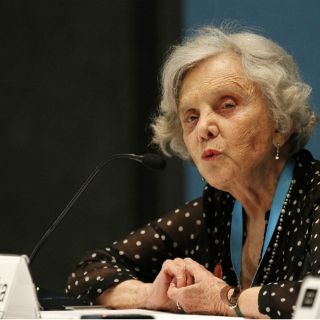 Elena Poniatowska quiere más niños científicos