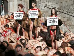 'Se ha asociado erróneamente el uso de prendas de piel con el lujo y la moda; éste es el pensamiento que hay cambiar', aseguran. EFE / A. Dalmau