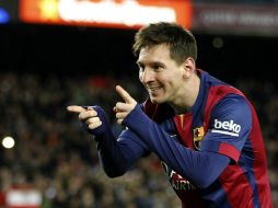 Con triplete de Messi, un tanto de Pedro y uno más de Pique, el Barcelona suma tres puntos. EFE / A. Estévez