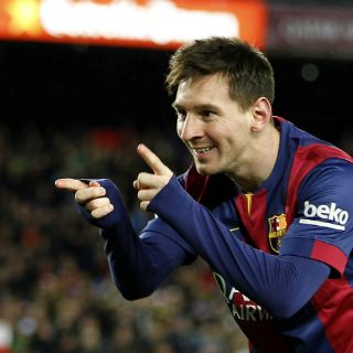 Barcelona se lleva el derbi catalán con triplete de Messi