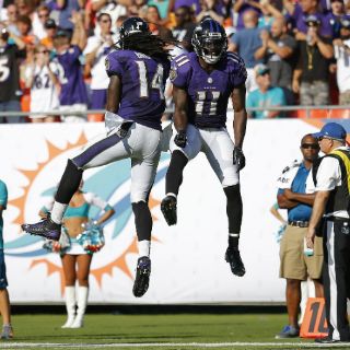 Cuervos remonta y vence a Delfines