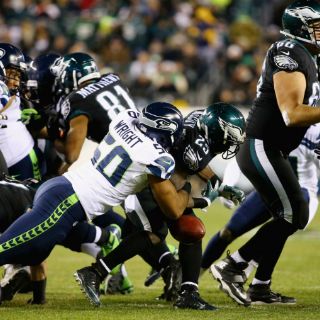 Seattle sorprende en casa a Filadelfia