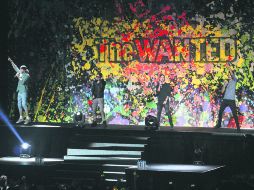 Cumplen. Los músicos agradecieron en español a las jóvenes su apoyo, hecho que habla de su profesionalismo. EL INFORMADOR / F. Rodríguez