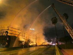Ambos incidentes se presentaron en edificios, no están vinculados. AP / D. Dovarganes
