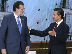 Ante Peña Nieto, advierte que los procesos de reformas en ocasiones son usados políticamente por otros en busca de beneficios. EFE / U. Ruiz