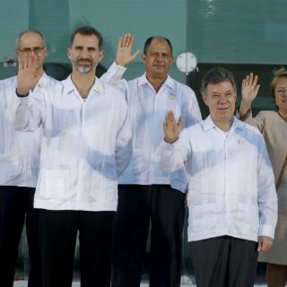 Logran cinco acuerdos en Cumbre Iberoamericana