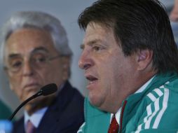 El 'Piojo' se dice obligado a ganar la Copa Oro para ir a la Copa Confederaciones, y hacer un papel aceptable que en la Copa América. AP / ARCHIVO