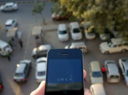 Los conductores que operan en esta empresa generan competencia desdelal en un mercado regulado, indica el Juez. AFP / T. Bahar