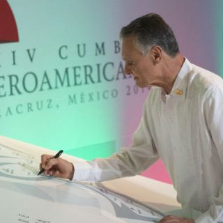 Líderes mundiales se solidarizan con México por Ayotzinapa
