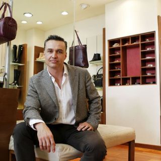 Dione se prepara para crecer