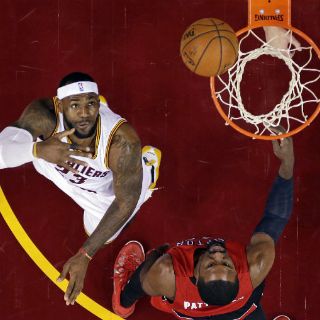 LeBron James lidera el octavo triunfo consecutivo de los Cavs