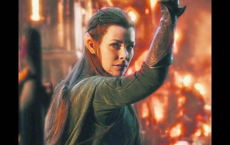 Evangeline Lilly. La actriz da vida a Tauriel, una elfa guerrera creada especialmente para la adptación cinematográfica de la historia. ESPECIAL / Cortesía MGM