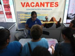 Necesitan desde operarios, técnicos, oficinistas, secretarias, vigilantes, hasta subgerentes y personal para puestos directivos. EL INFORMADOR / ARCHIVO