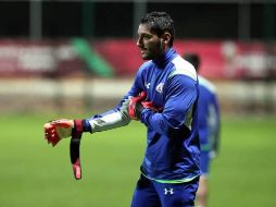 Jesús Corona sonríe durante la práctica de los Cementeros en Rabat. EFE / K.Elfiqi