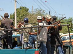 La Ley de Amnistía otorgaría el perdón a más de 300 integrantes de las autodefensas. NTX / ARCHIVO