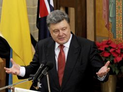 Petro Poroshenko advierte que el acuerdo aún es frágil. AP / M. Fairclouhg