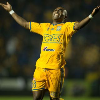 Tigres le pega al América