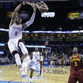 Westbrook guía al Thunder a triunfo sobre Cavaliers
