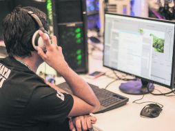 Ya no será necesario mantener a los empleados por horas en el trabajo, podrán laborar desde su casa. EL INFORMADOR / A. Hernández