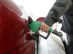 Señalan que algunas gasolineras sólo cargan de un tipo de combustible o dejan por días de despachar. EL INFORMADOR / ARCHIVO