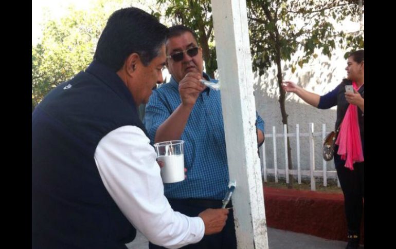 Ramiro Hernández y Francisco Ayón participaron este sábado en el programa 'Todos por la Escuela'. TWITTER / @ramirohdezg