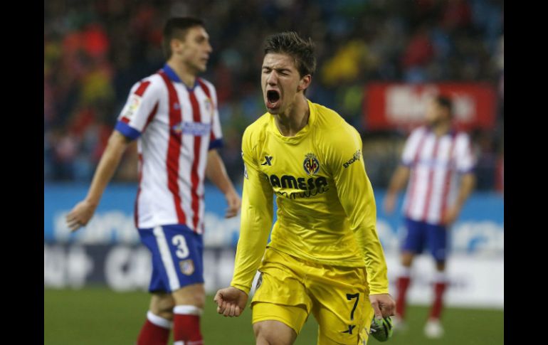 Con un gol de Vietto, el primero que reciben los rojiblancos en los últimos seis choques, les basta para quedarse con los tres puntos. EFE / K. Huesca