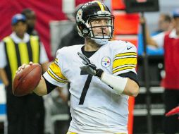 Ben Roethlisberger lanzó para 360 yardas. AFP / B. Anderson