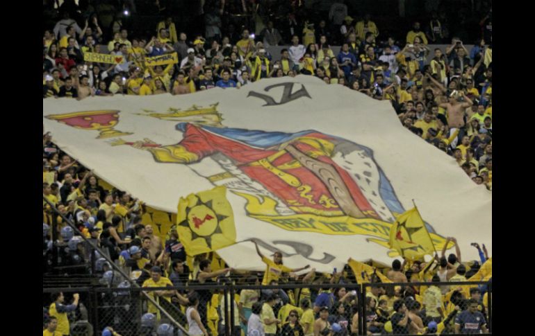 La SSPDF reporta que por presencia de aficionados hay corte vial en ambos sentidos de Reforma. SUN / R. Romero