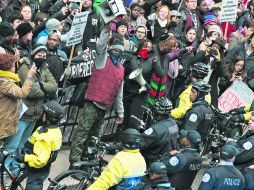 Toman las calles. El fin de semana se registraron múltiples protestas por el conflicto racial en Estados Unidos. AFP /