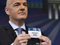El secretario general de la UEFA, Gianni Infantino, durante el sorteo de octavos de final de la Champions en Nyon. AFP /
