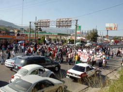 Advirtieron que no liberarán la vía hasta ser atendidos por el mandatario local. NTX / ARCHIVO
