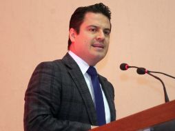 Aristóteles asegura que hay gente platicando con los maiceros. EL INFORMADOR / ARCHIVO