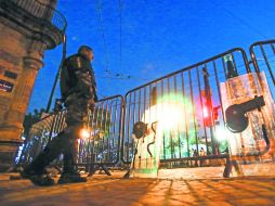 Autoridades sitiaron el Centro Histórico para evitar que el Congreso de Jalisco fuera tomado por manifestantes. EL INFORMADOR /  A. García