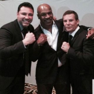 Honran a leyendas del boxeo en las Vegas